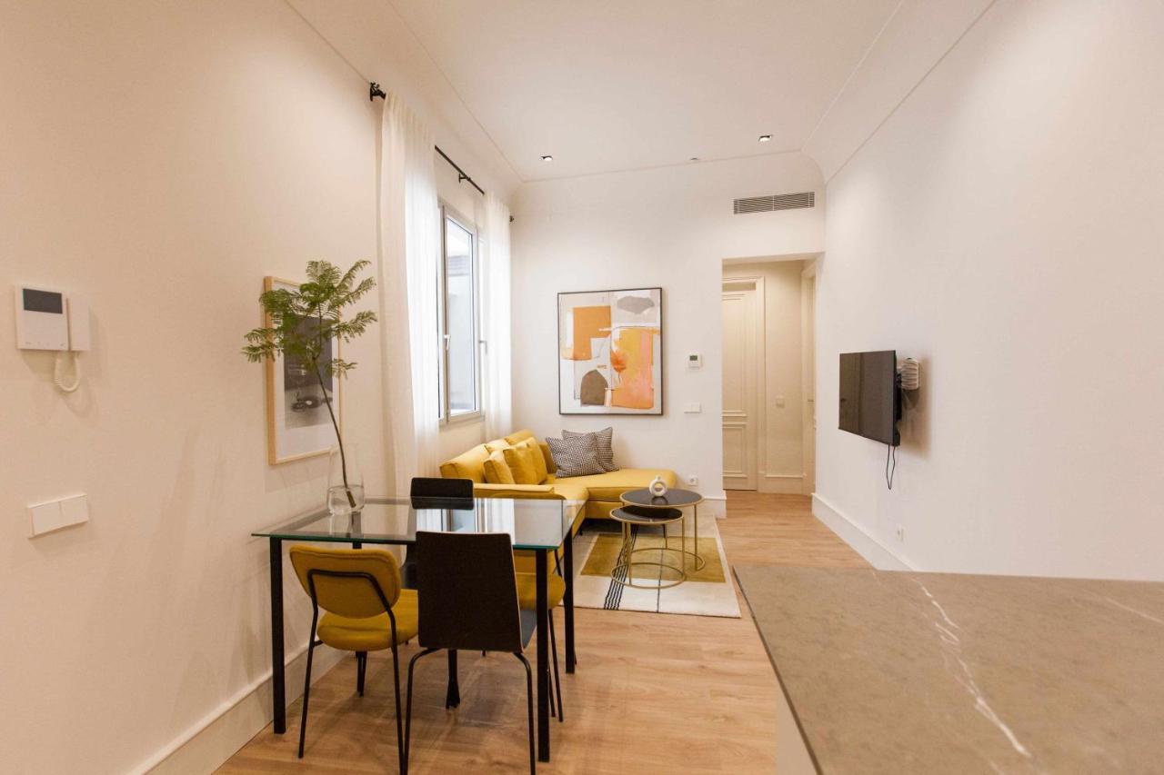 Isg Apartments Cedaceros 12 Sevilla Exterior foto