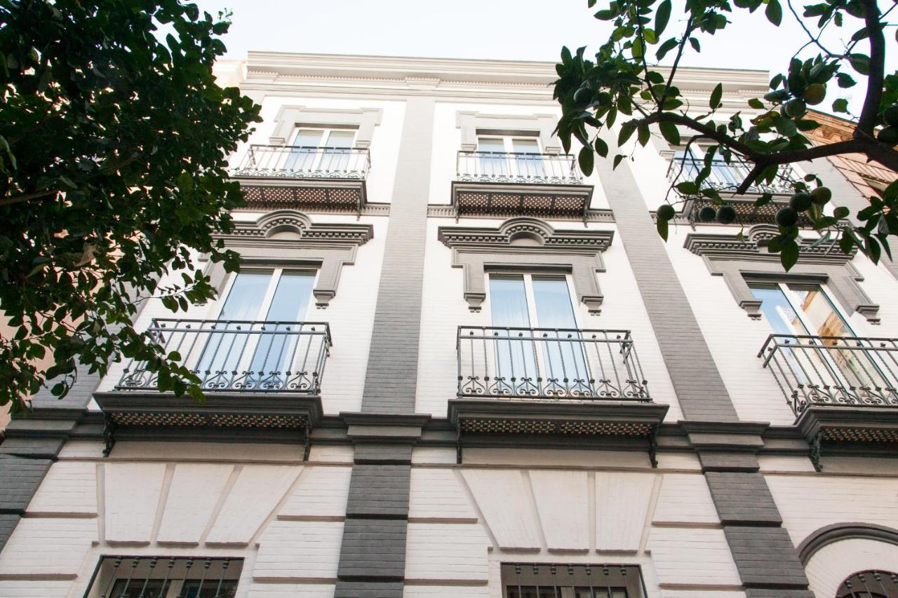 Isg Apartments Cedaceros 12 Sevilla Exterior foto